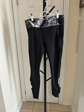 lululemon athletica Black Leggings with Black & White Patterned Waistband